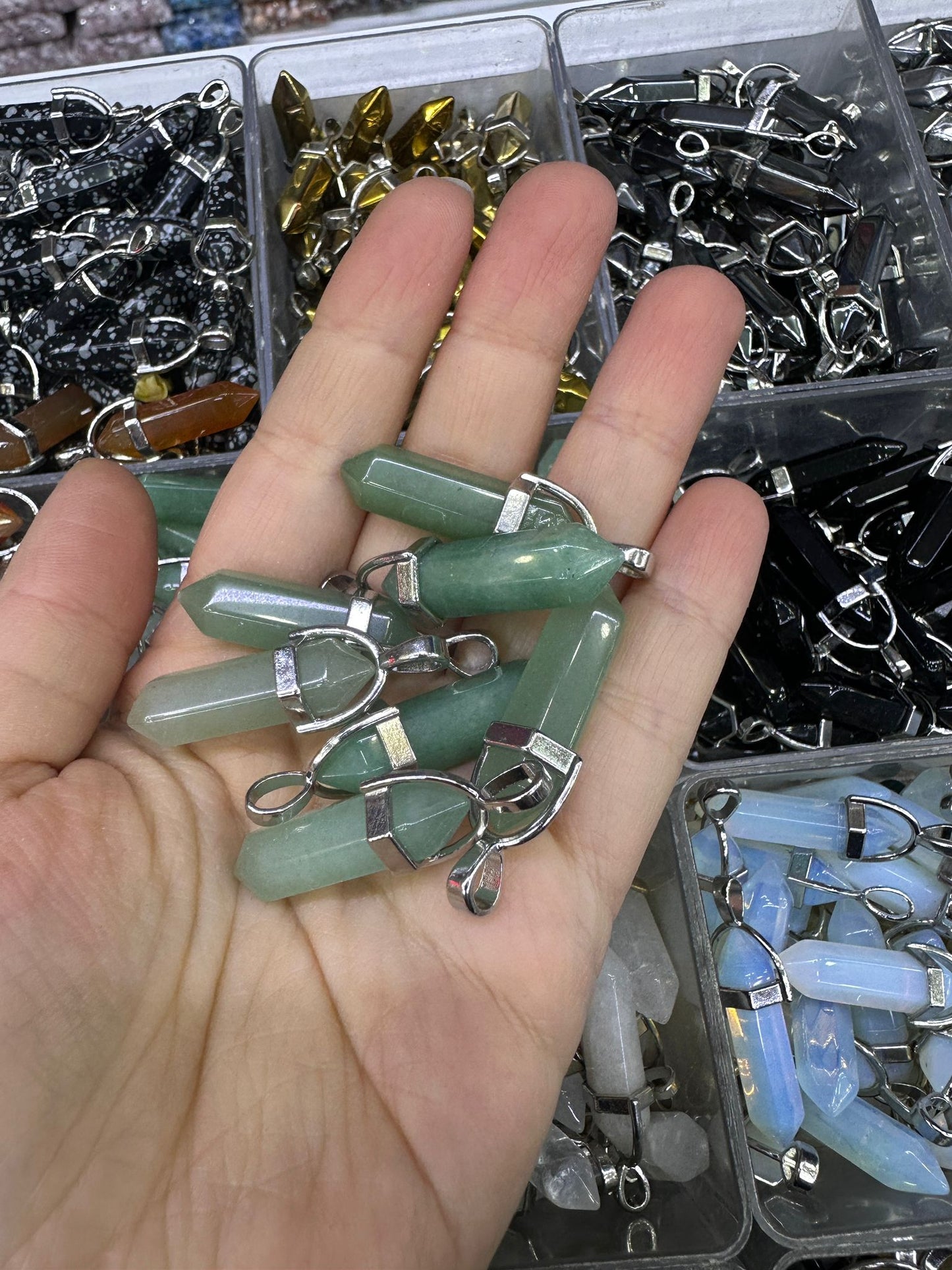 AuraStone® – Aura Analizinizle Eşleşen Benzersiz Kristal Doğal Taş Kolye (Kopya)