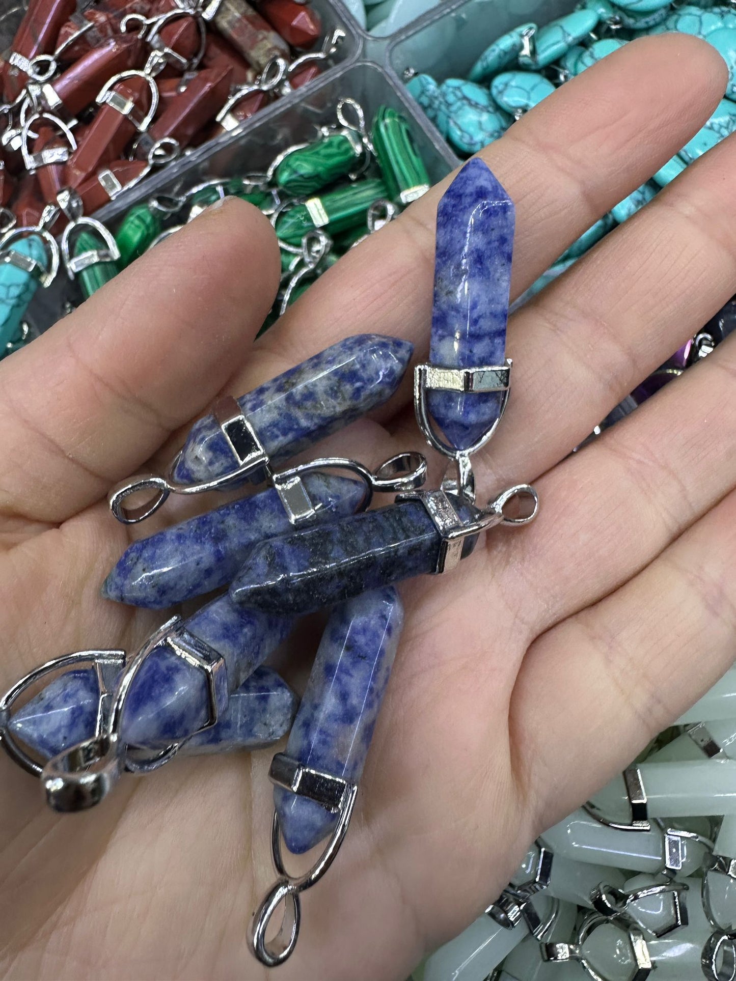 AuraStone® – Aura Analizinizle Eşleşen Benzersiz Kristal Doğal Taş Kolye